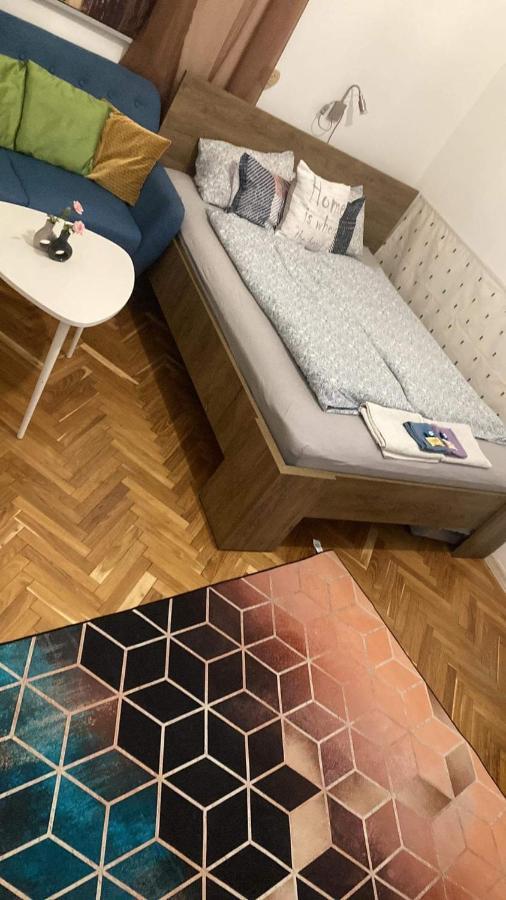 Appartement Jewelry Box In