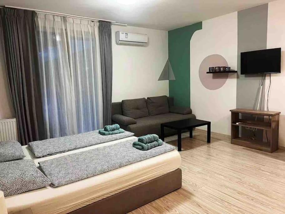Corvin Cozy And Peaceful 313 Budapest