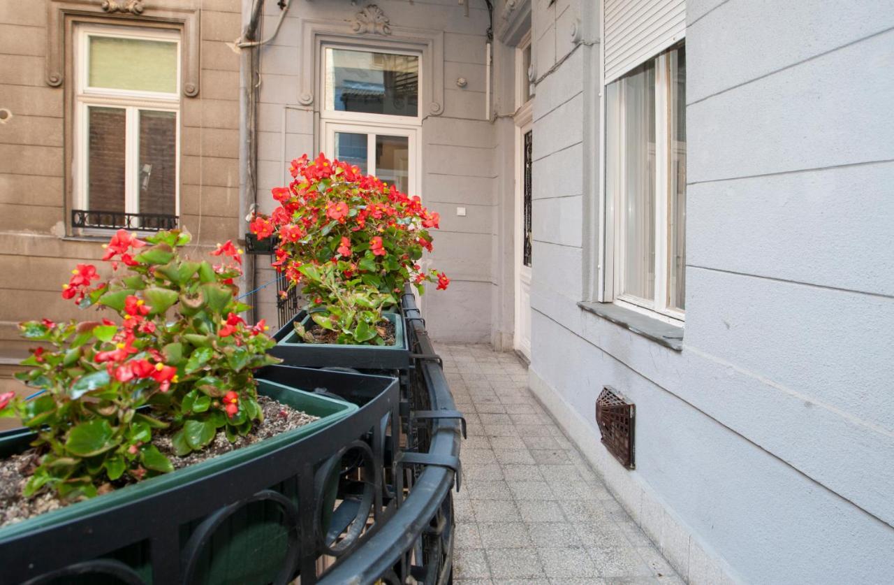 Anastasia 2 Bedrooms On Vaci Utca Budapest