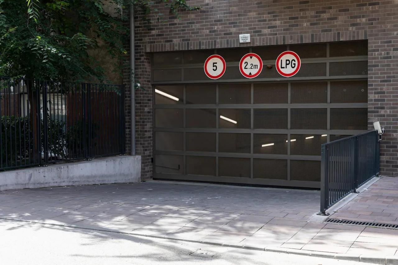 Corvin Modern Two Bedroom Free Parking Apartamento