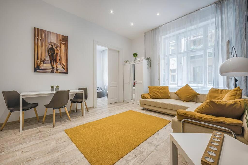 Apartamento Lonyai