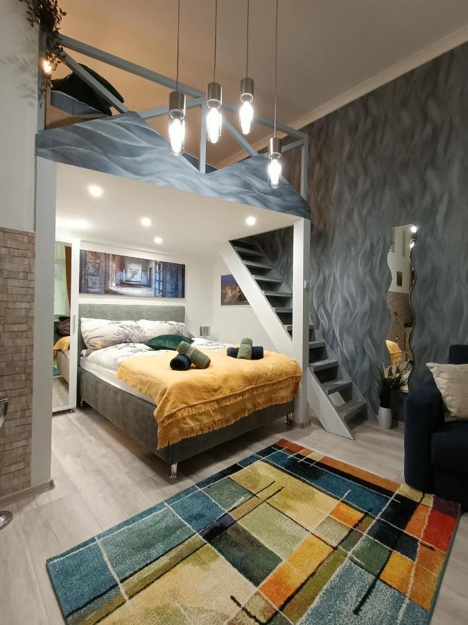 Suzan's In The Heart Of Budapest
