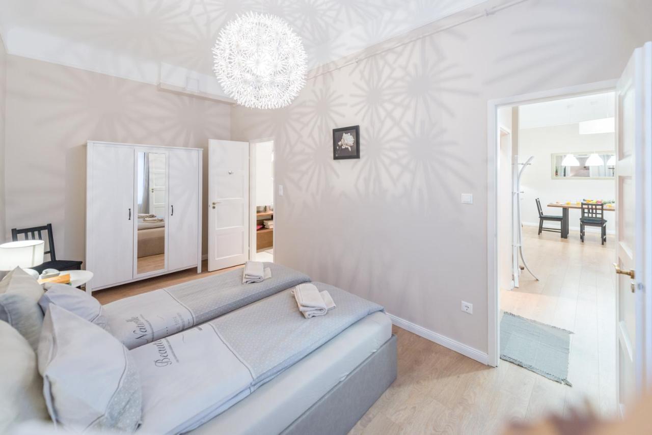 Appartement Downtown Heart 3 Bdr, 2 Bath, A/c *
