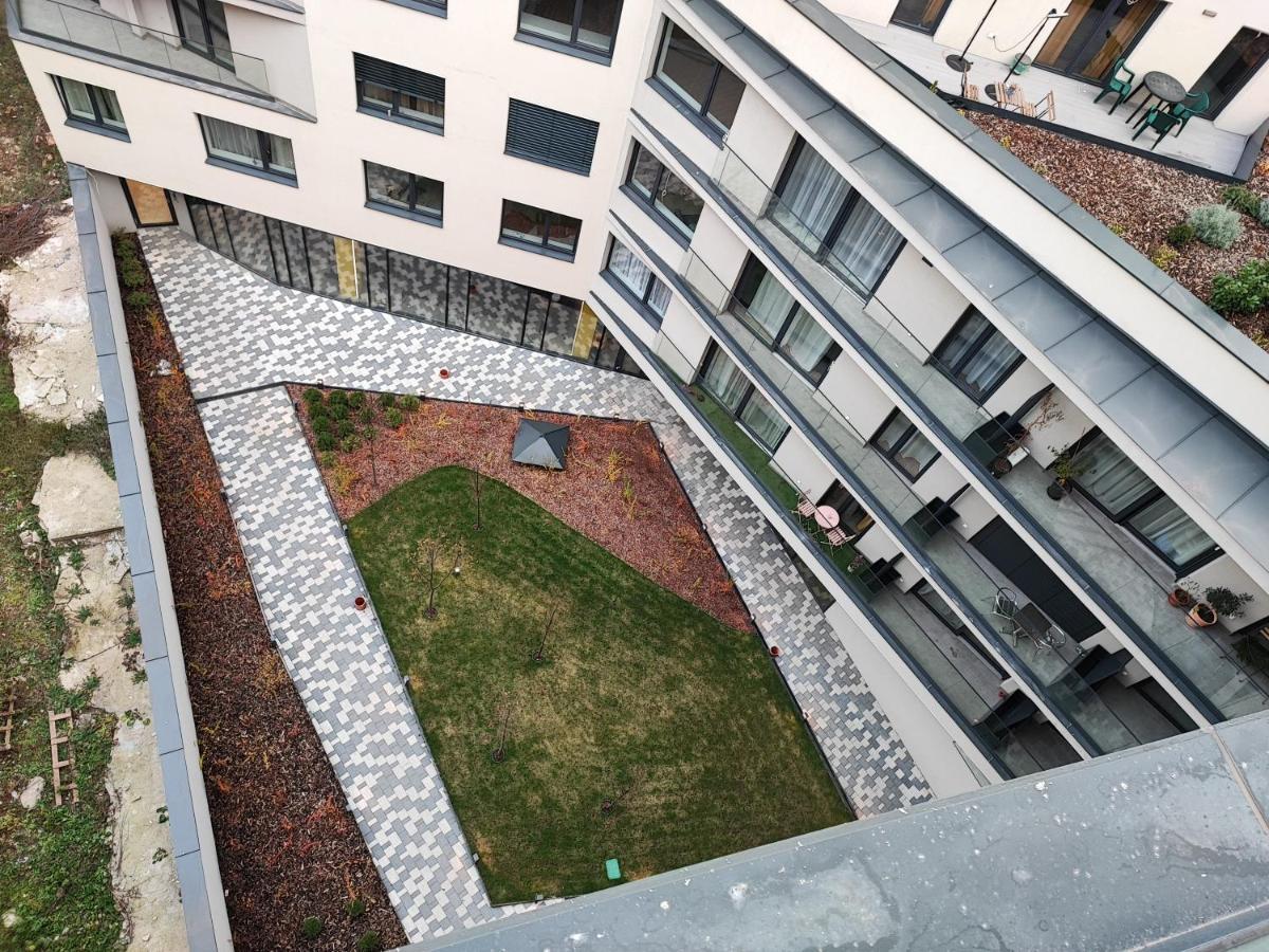 Apartment Dn *
