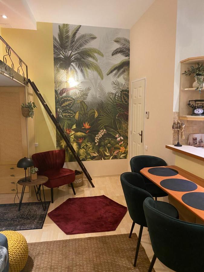 Jungle Story By Millenaris Park With Free Parking Apartamento