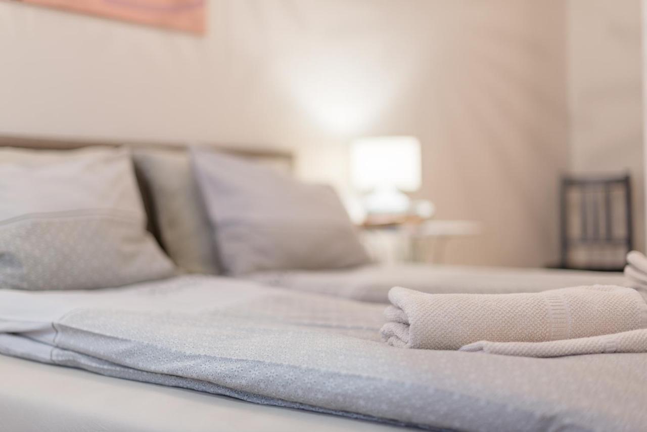 Appartement Downtown Heart 3 Bdr, 2 Bath, A/c