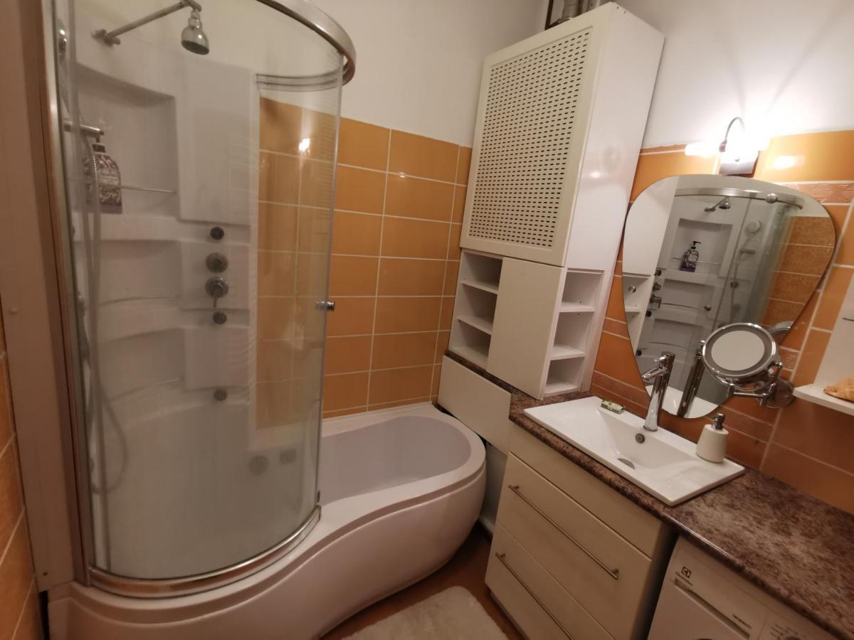 Corvin City Center Kisfaludy Apartman Appartement