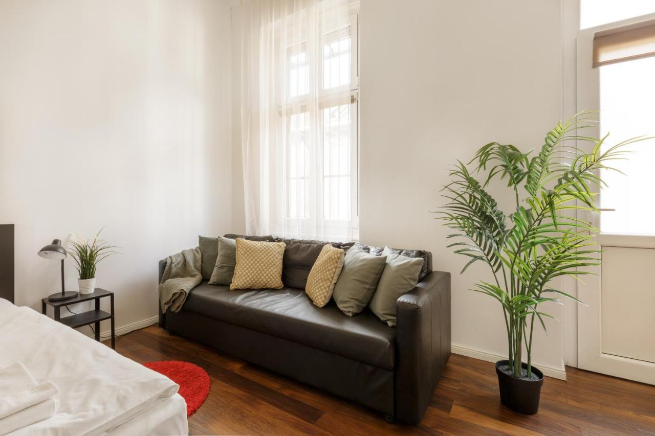 Apartamento Red Dot Two - New Unit In The Heart Of Party Town