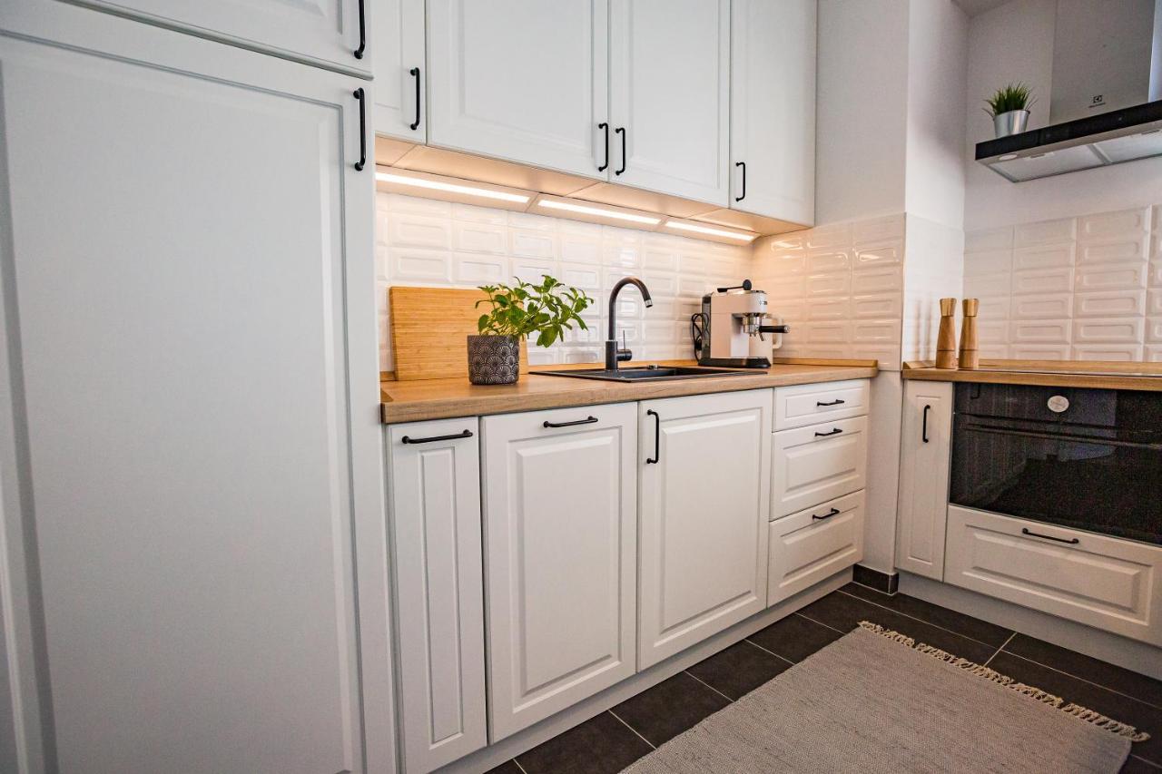 Stylish Oasis With Ac And Parking Apartman *