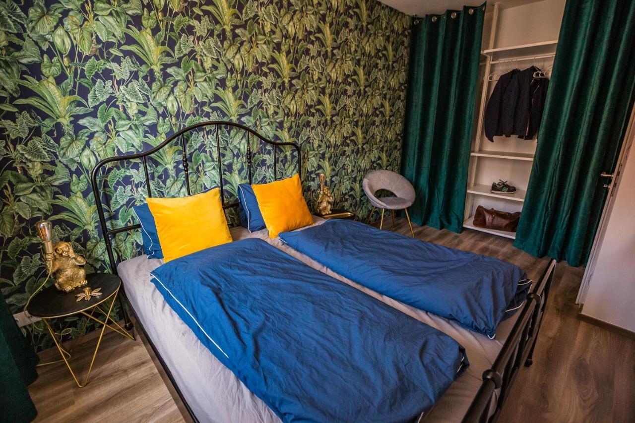 Stylish Oasis With Ac And Parking