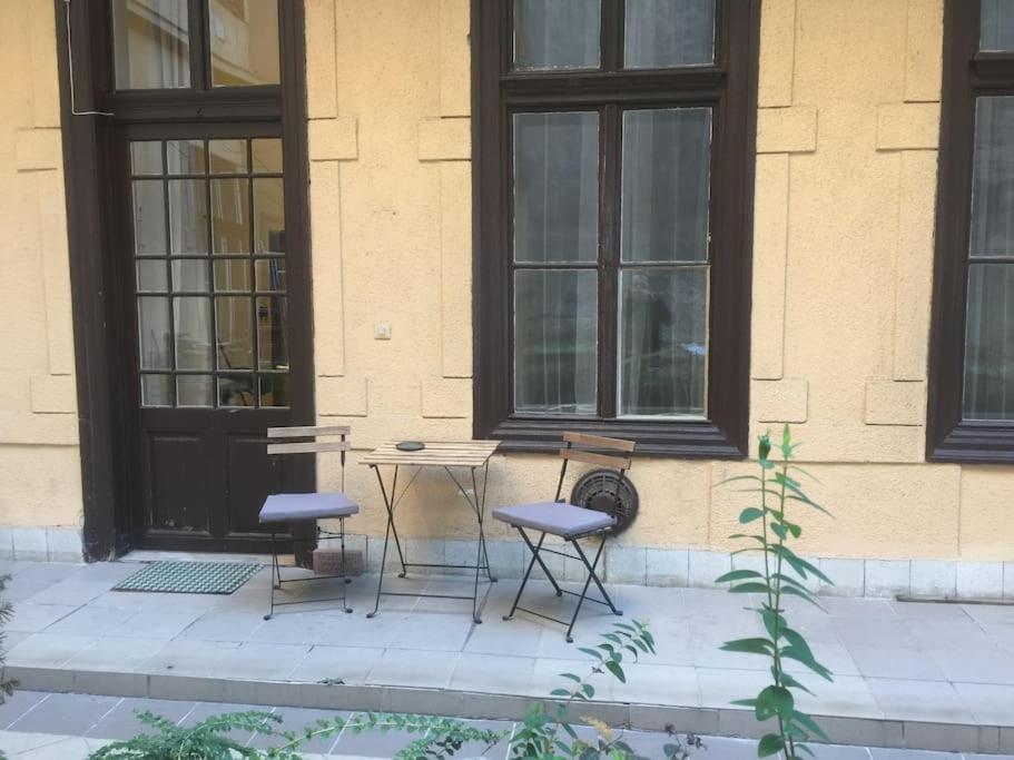 Kiraly Street Apartment *