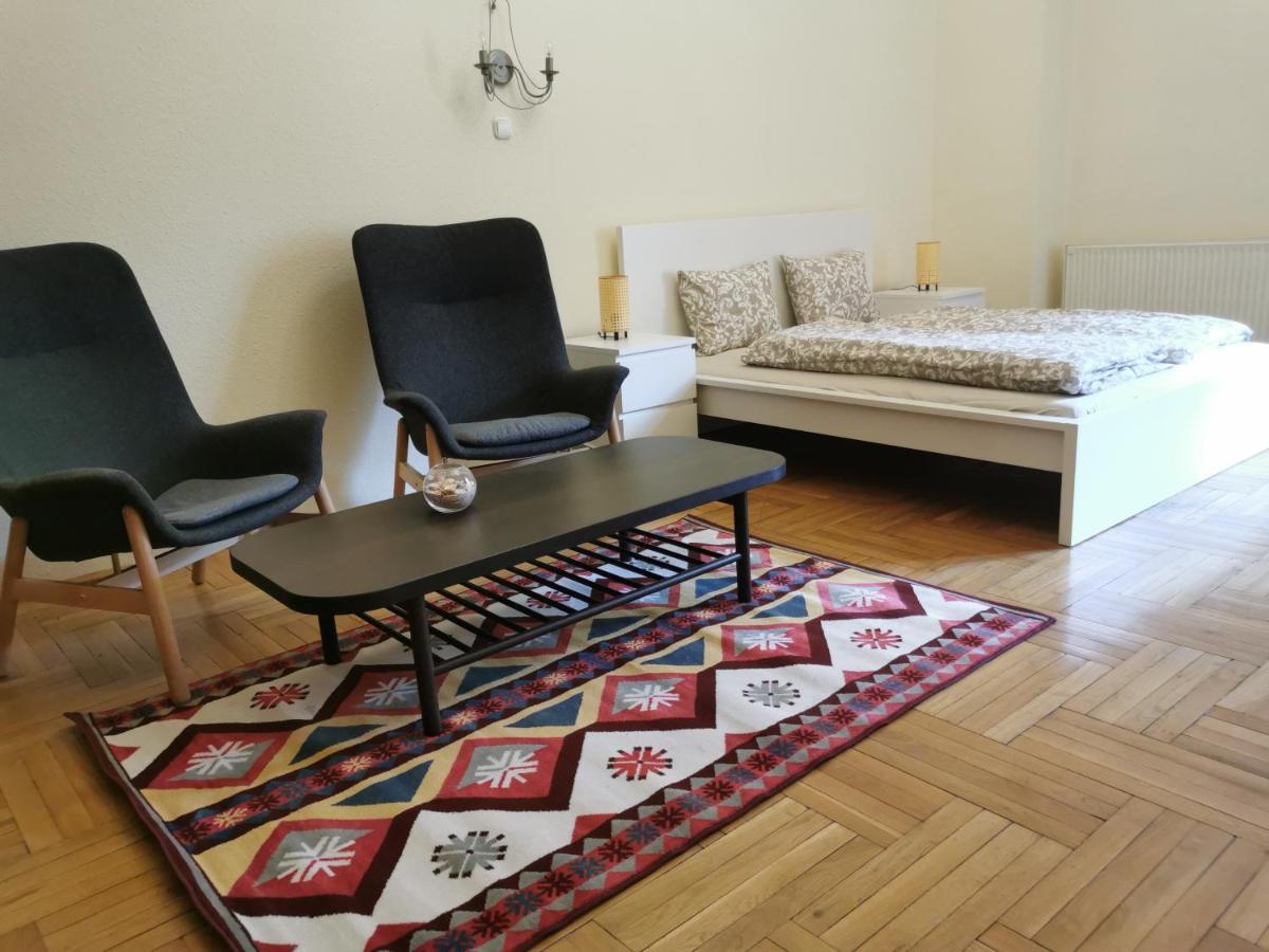 Andrassy Apartmán *