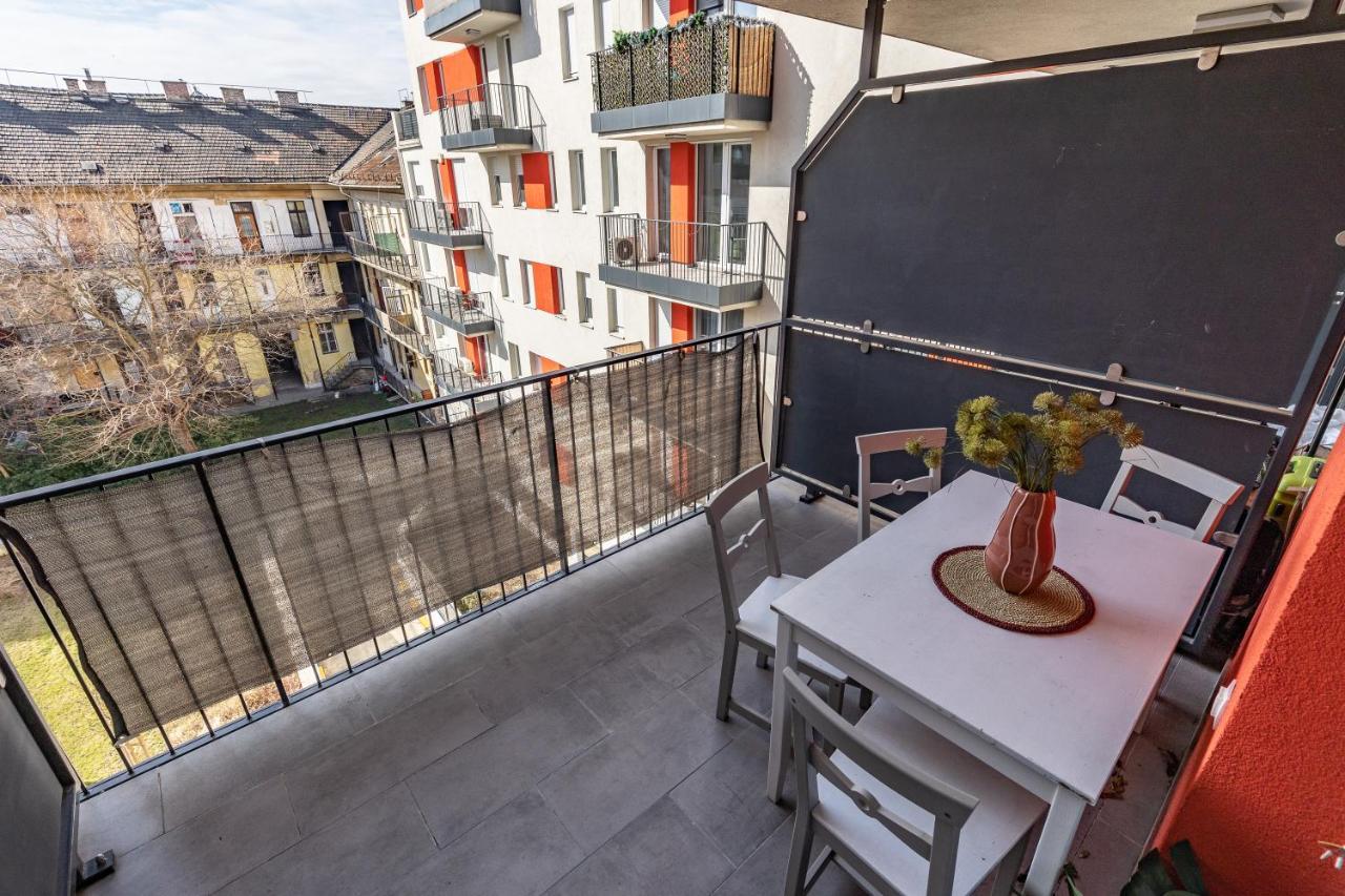 Apartmán Need In Bp - Garage, Terraces, Aircon *