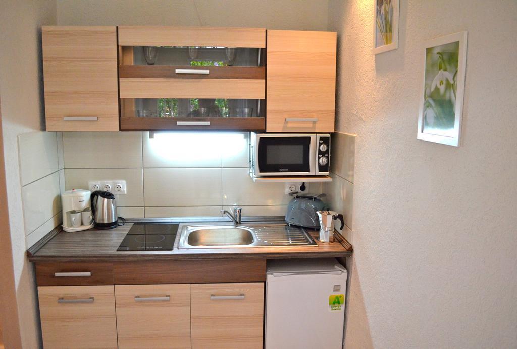 Luxe For Less Apartmán *
