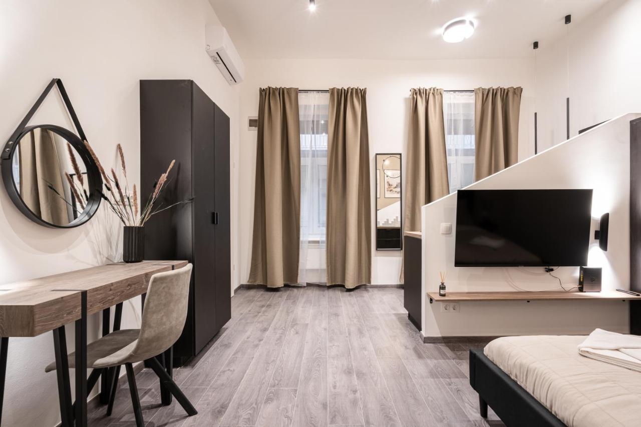 Apartment Kl31 - Urban Escape - Prime Location - Klauzal Square By Bqa *