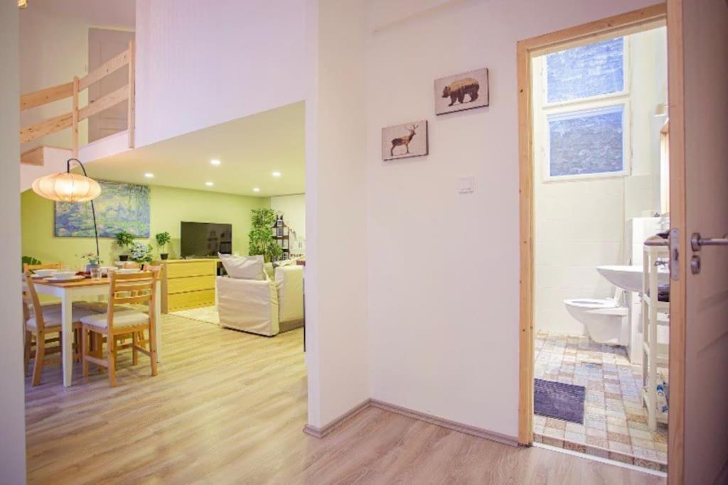 Lägenhet Cosy 2 Bedroom Flat In Akacfa St., Sol *