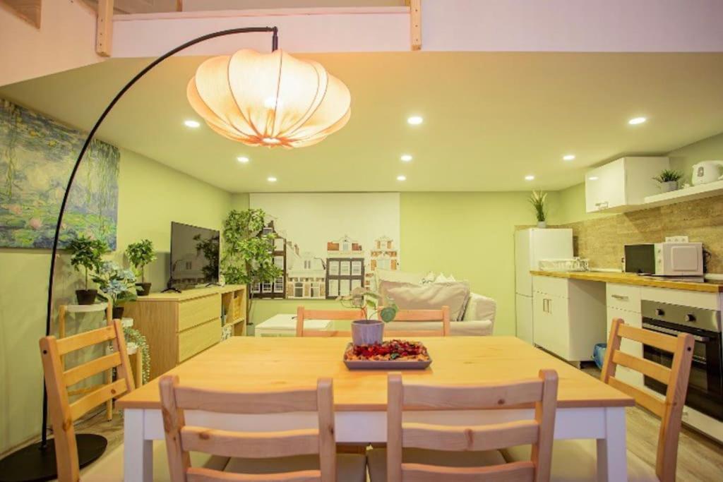 Cosy 2 Bedroom Flat In Akacfa St., Sol Lägenhet *