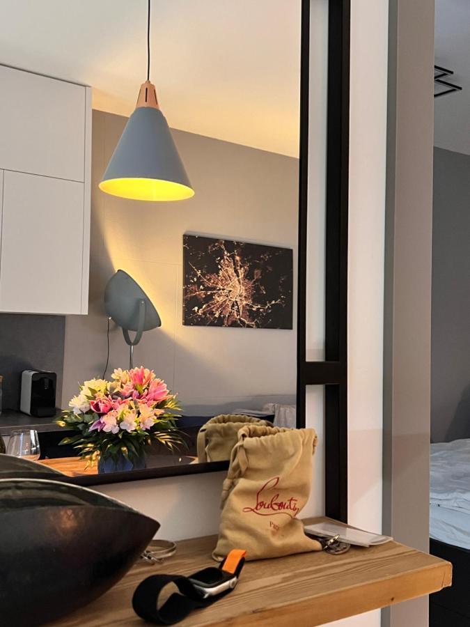 Suiteangel - Luxury Design With Free Garage *