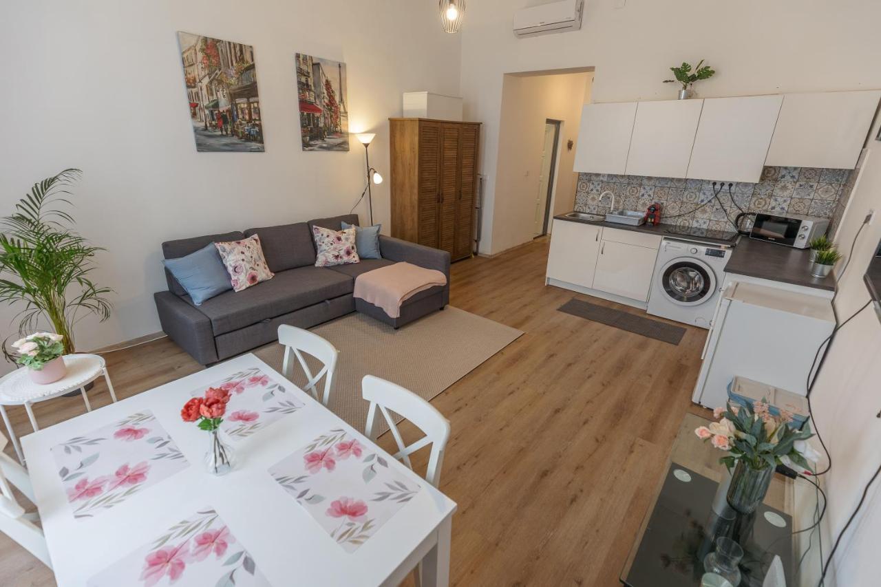 Emily's Lovely Place Appartement *