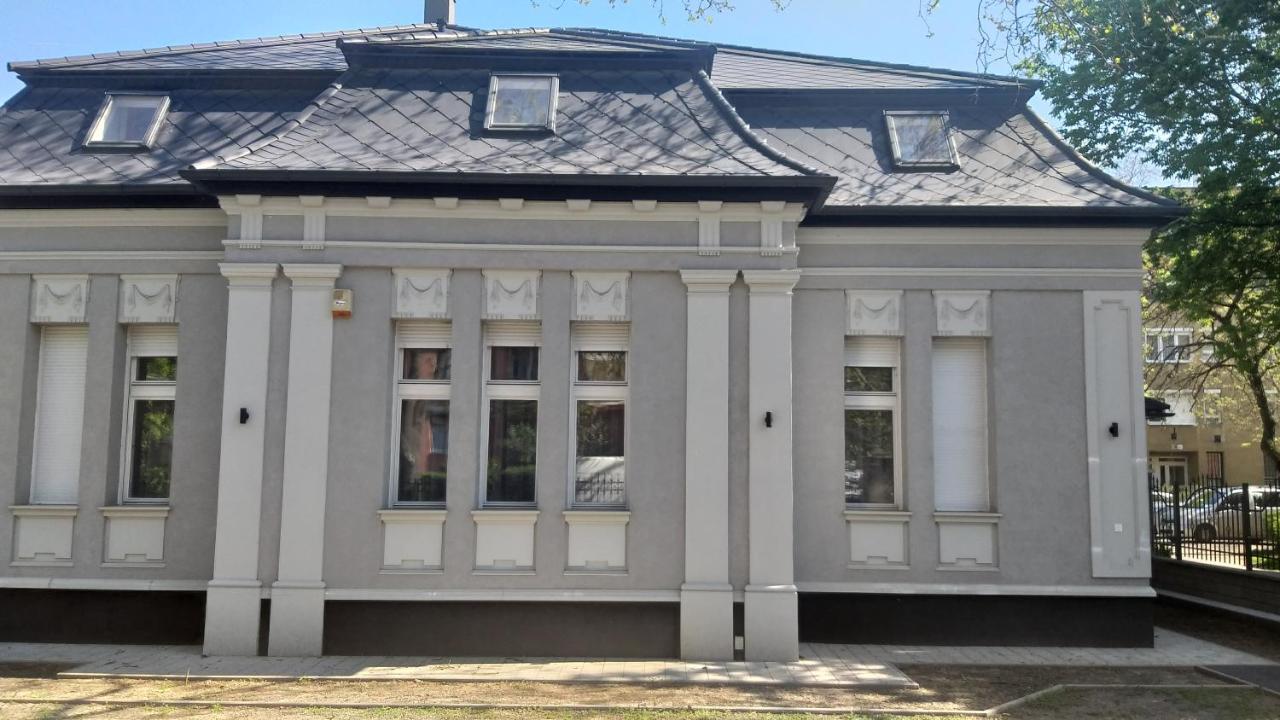 Karpatia Vendeghaz 1201