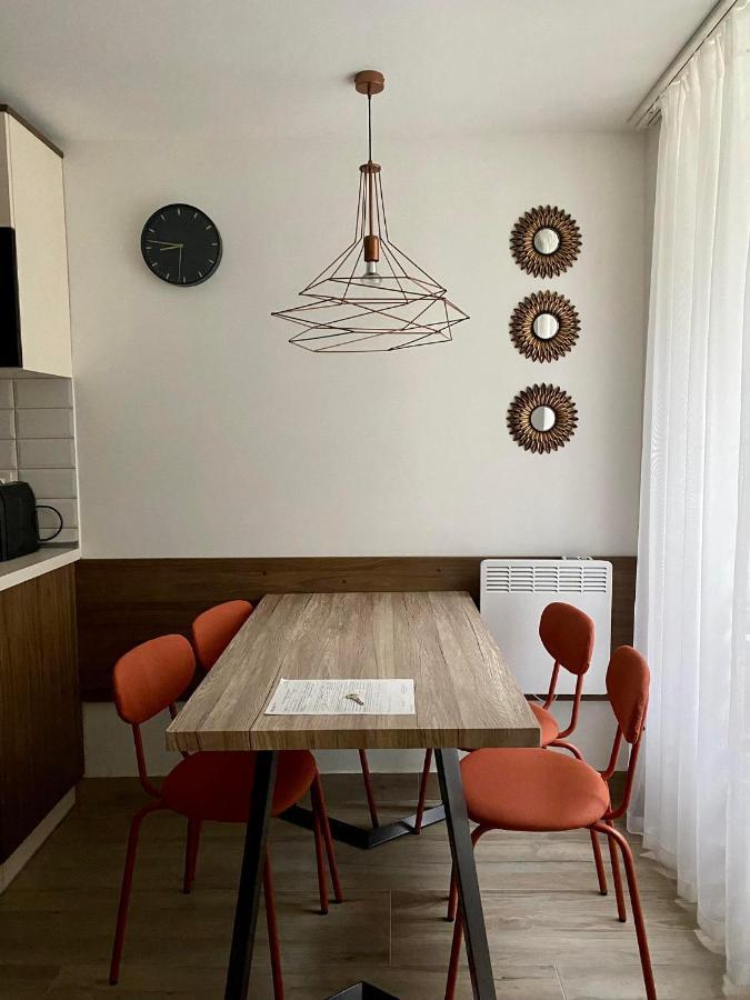 New In The Center Apartment *