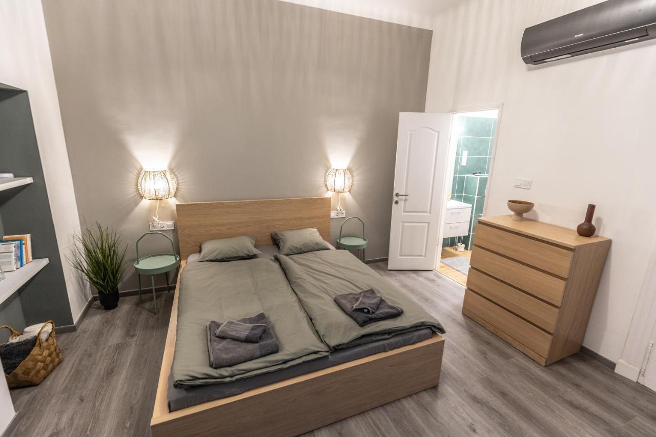 Design Downtown Apartment *