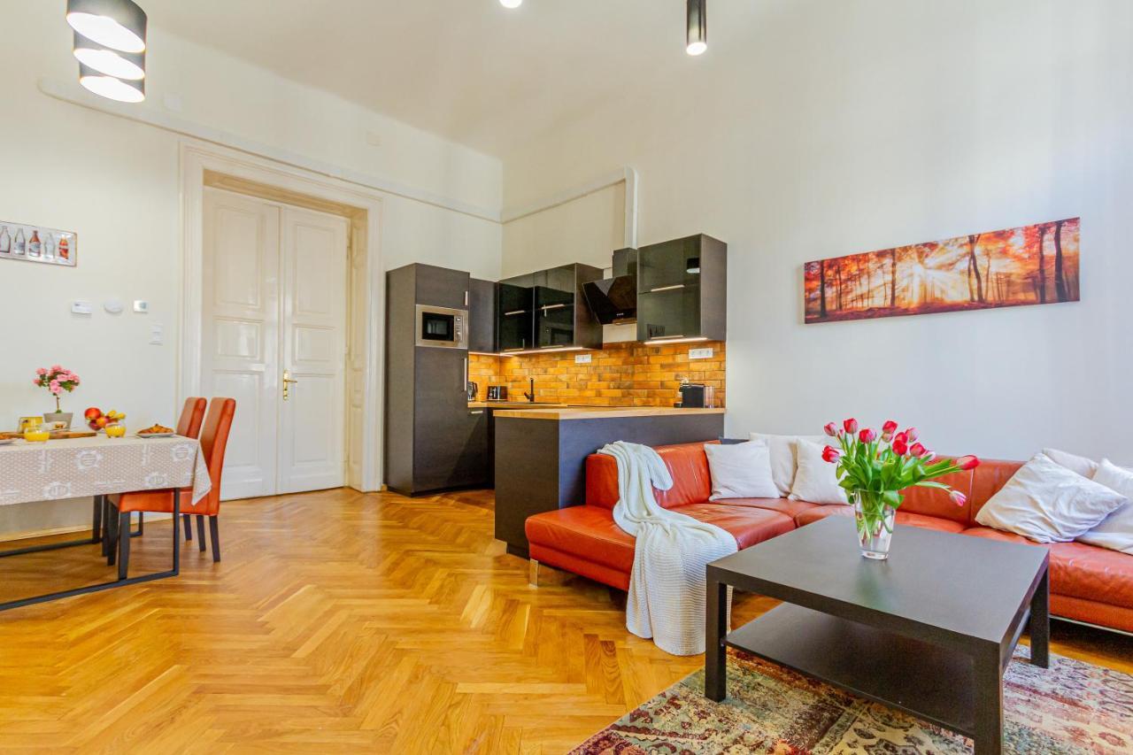 Supercentral Boutique * Budapest