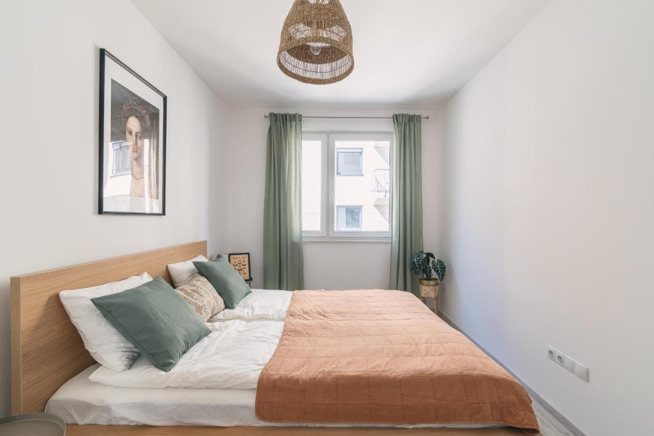 Corvin With Balcony And Ac Lejlighed Budapest