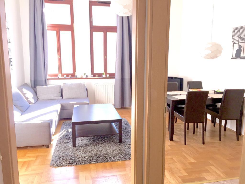 Gozsdu Apartamento *