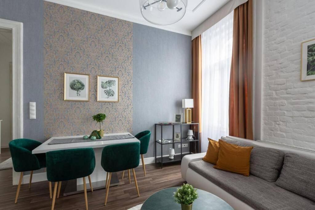 Chic, Captivating Space * Budapest
