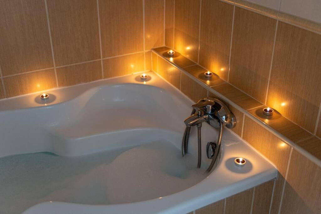 Spacious And Bright Flat Between Airport & Center Apartmán Budapešť