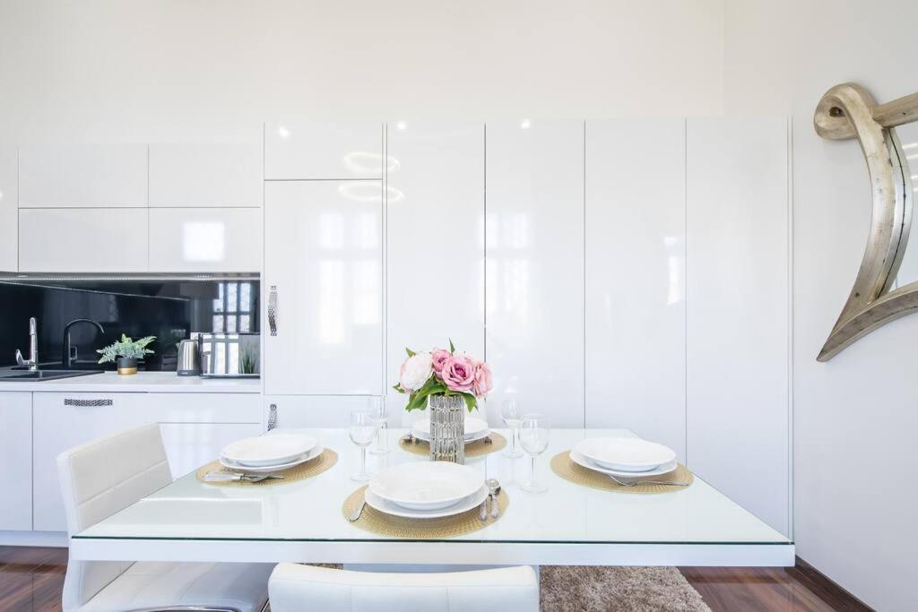 Opera Luxury Apartamento *