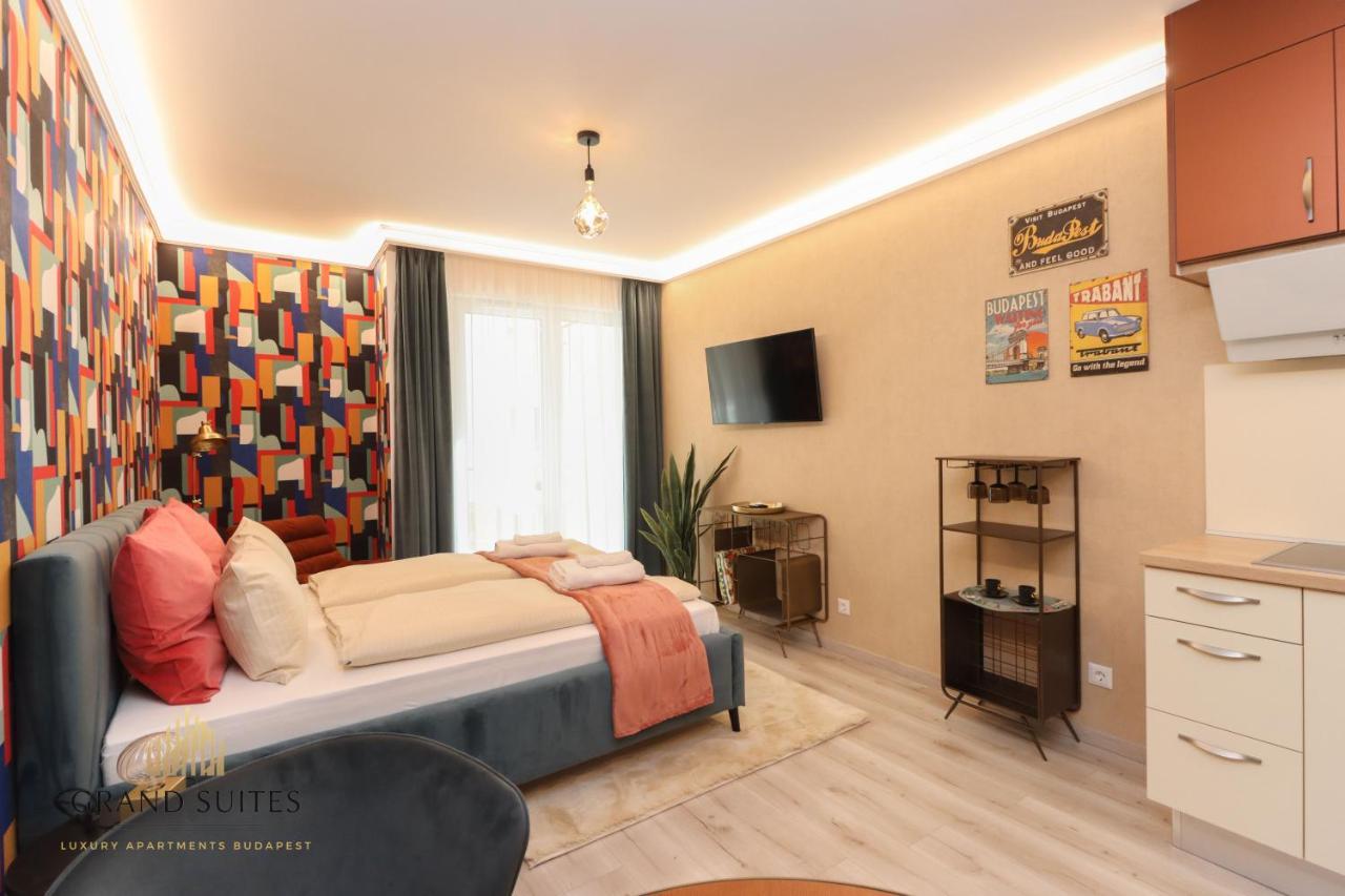 Grand Apartment