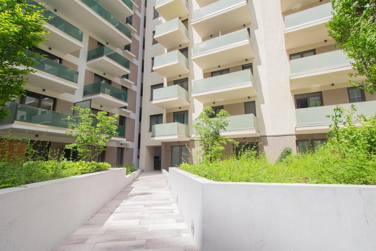 Corvin Modern Two Bedroom Free Parking * Budapest