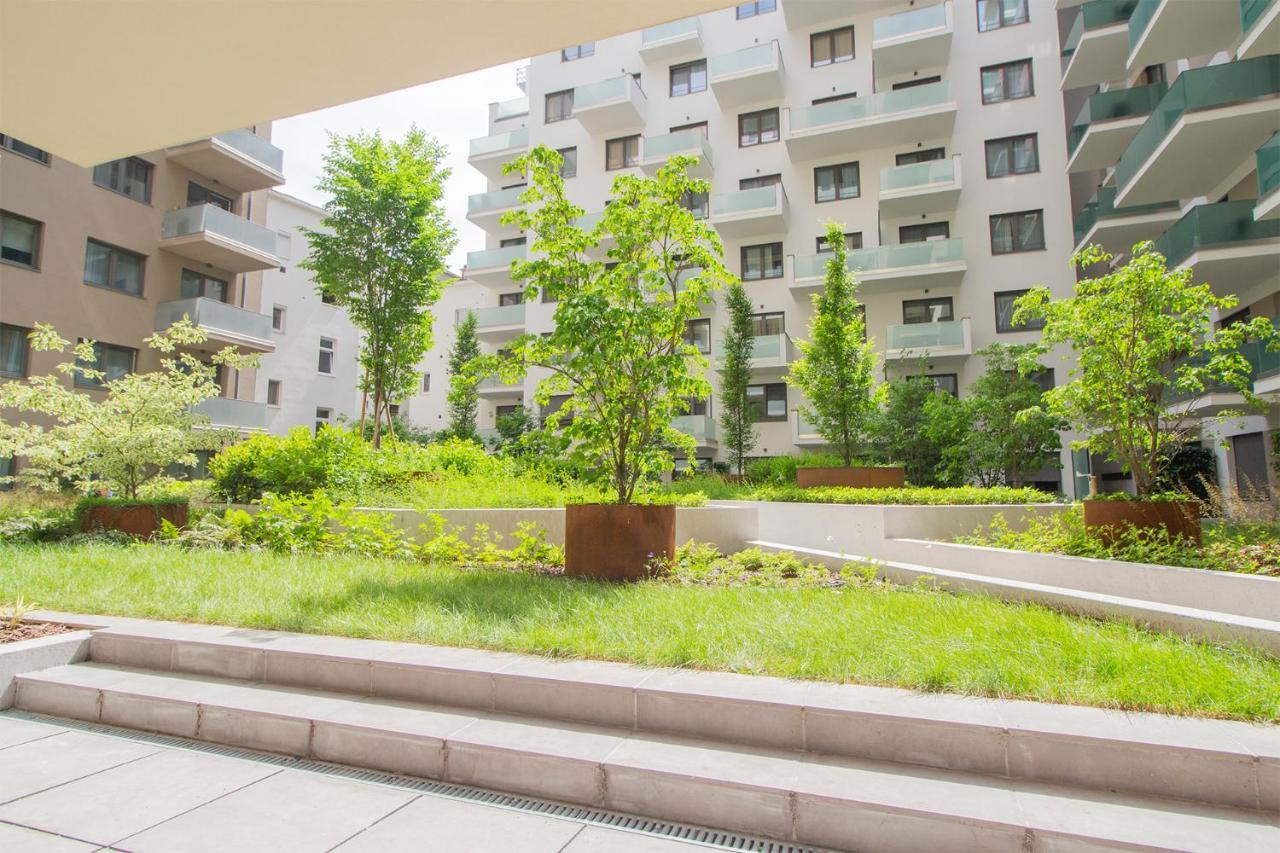 Corvin Modern Two Bedroom Free Parking