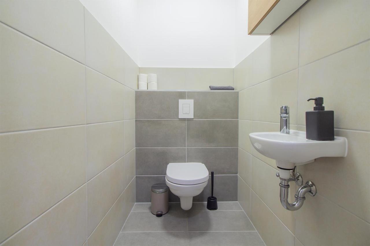Corvin Modern Two Bedroom Free Parking Apartamento