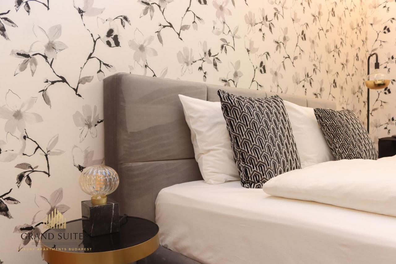 Grand Apartment *