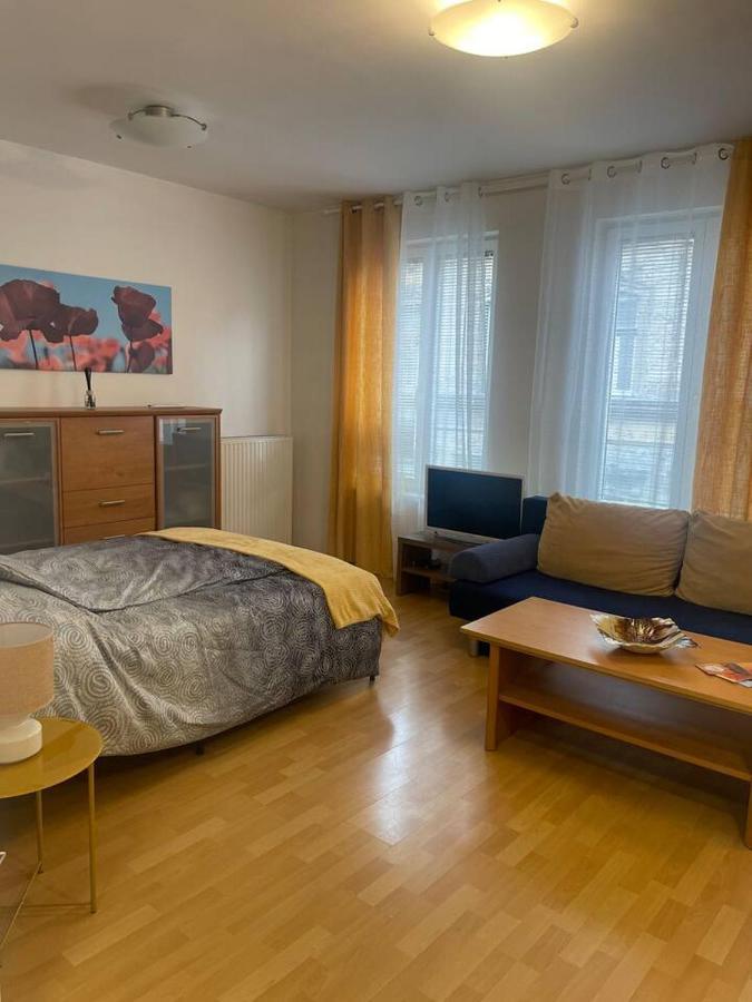 Close To Andrassy Avenue For 4 Persons Appartement