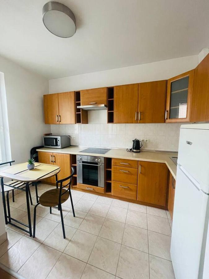 Close To Andrassy Avenue For 4 Persons Appartement *