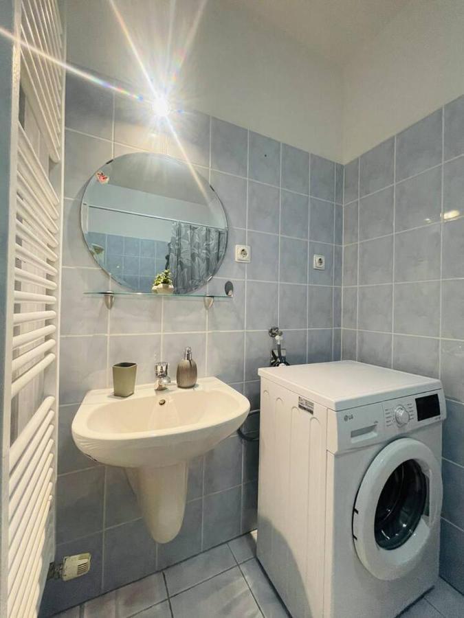 Close To Andrassy Avenue For 4 Persons * Boedapest