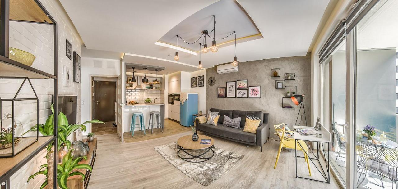 Corvin Interior Design Apartment+free Garage Appartamento Budapest