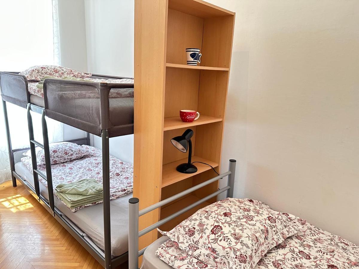 Merry Aparthotel