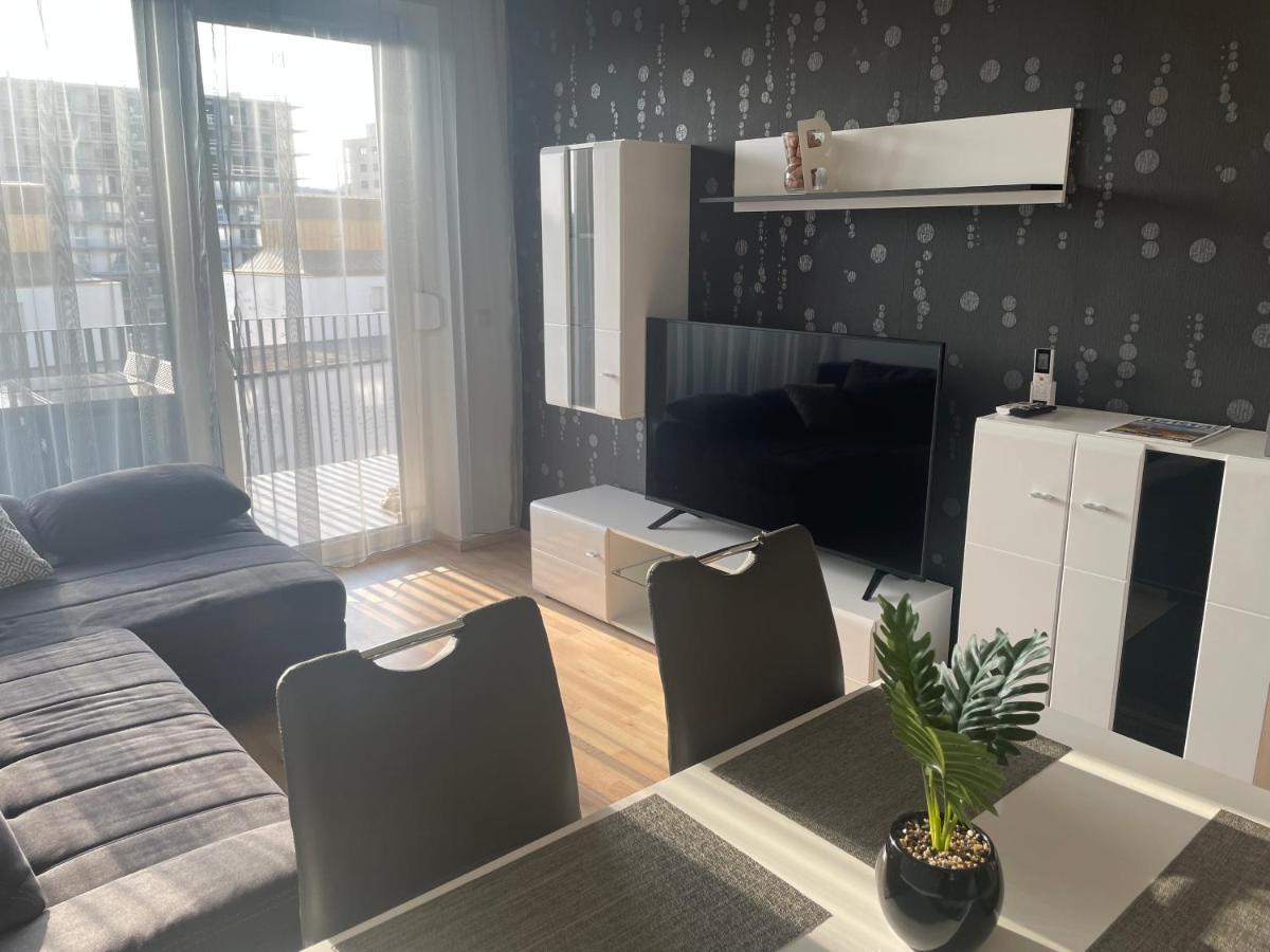 Bay Shore Flat Budapest