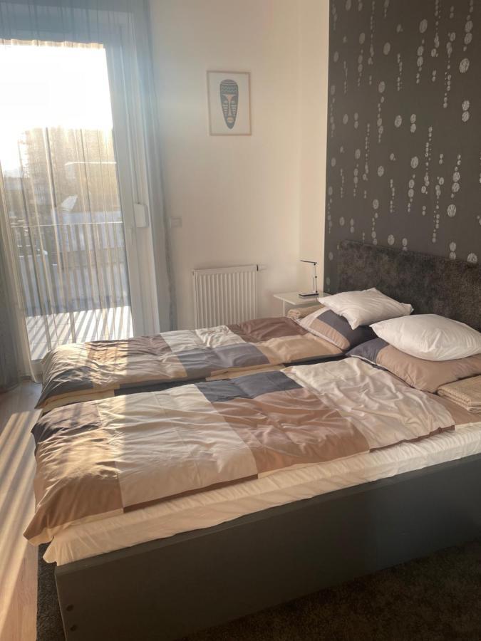 Apartment Bay Shore Flat