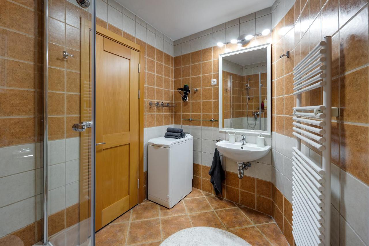 Bohemian In The Centre Apartment