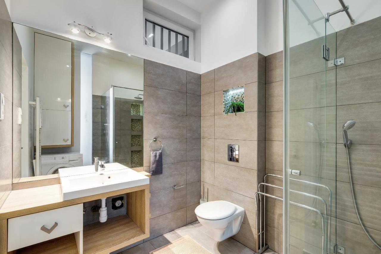 Spacious & Stylish In Downtown * Budapest
