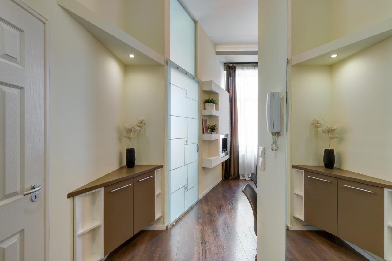 Spacious & Stylish In Downtown