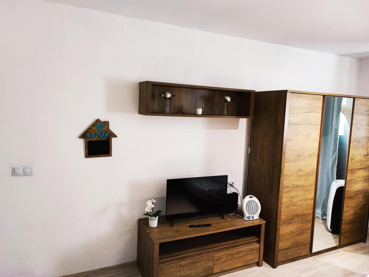 Apartamento White Rose Studio Basement *