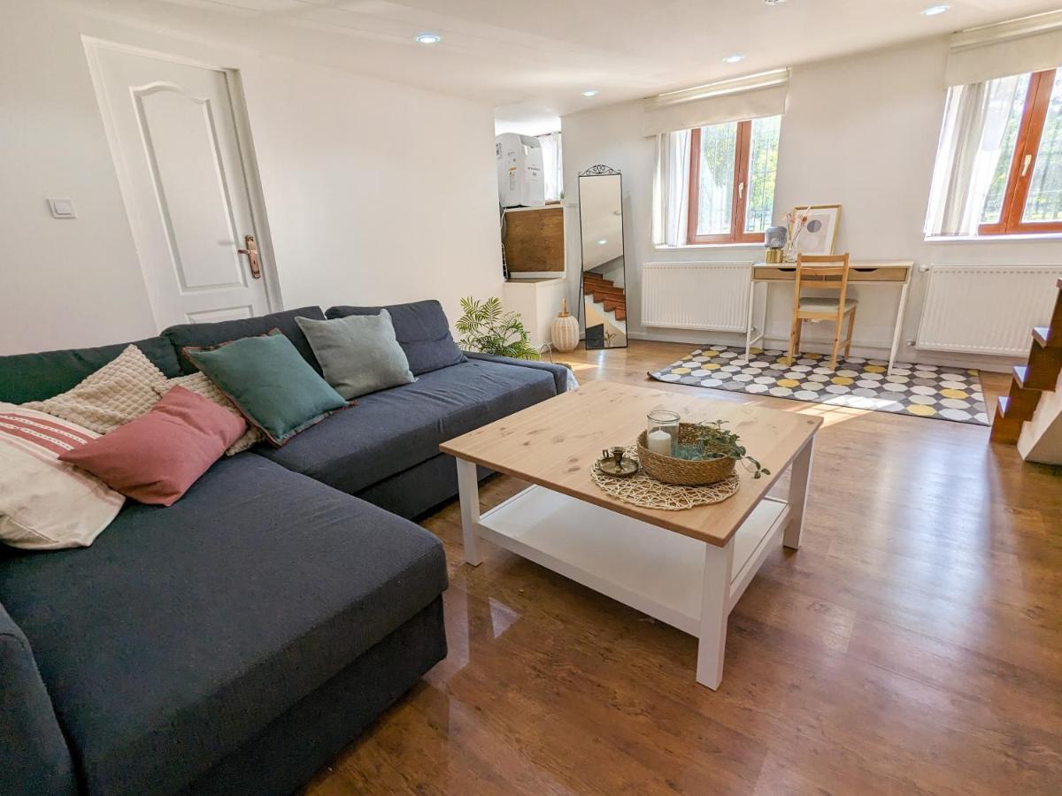 Lejlighed Stylish 2-bedroom In