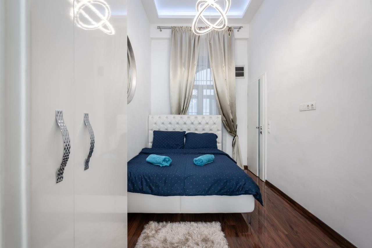 Apartamento Opera Balkony Luxury With Free Parking Budapest